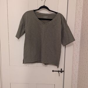 🫒 Talbots Women's S Green V-Neck TShirt Classic Boxy Casual Layer